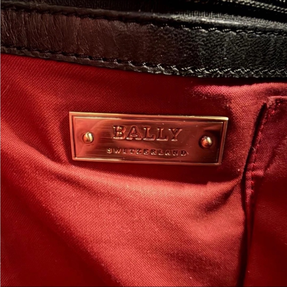 BALLY VINTAGE RARE One Shoulder Swiss made with charms used - Picture 15 of 16
